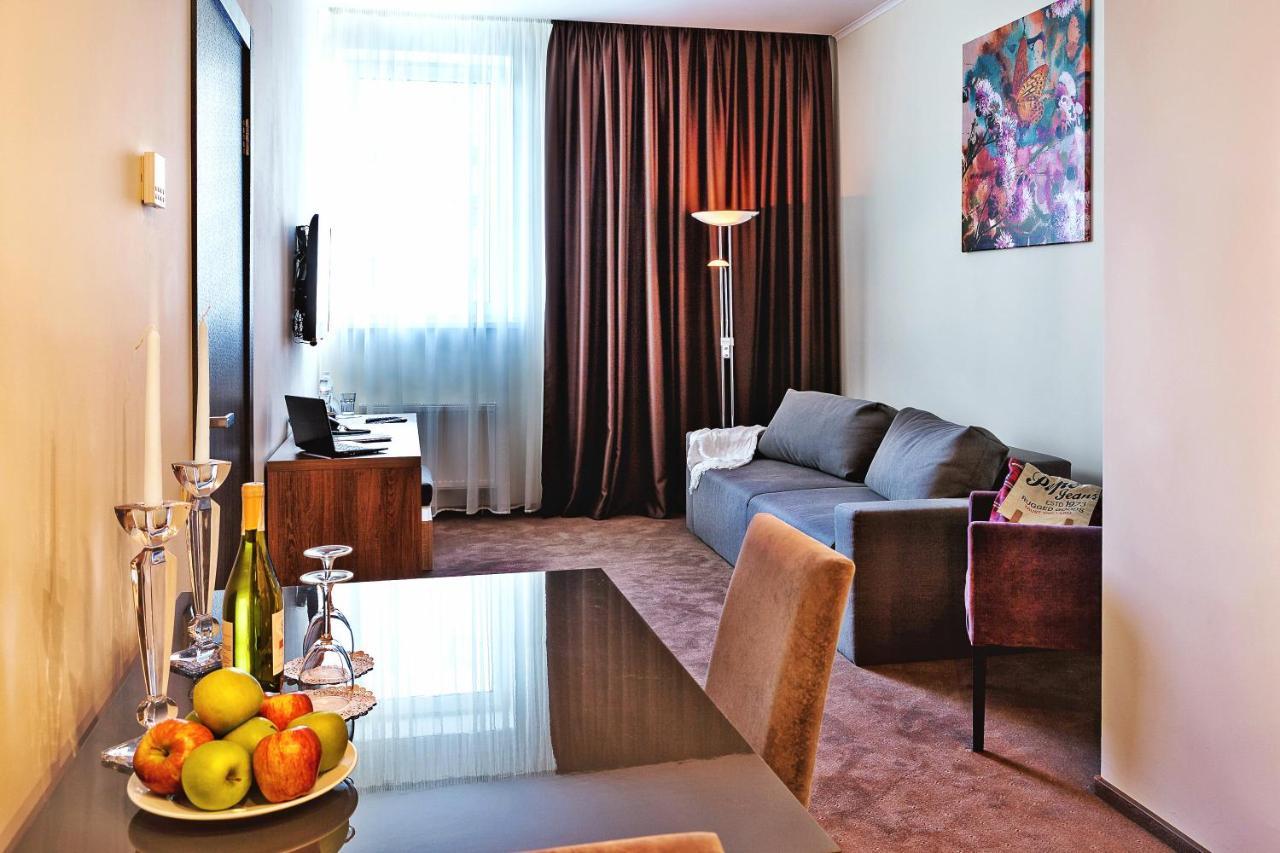Twin Apart Hotel Kiew Exterior foto