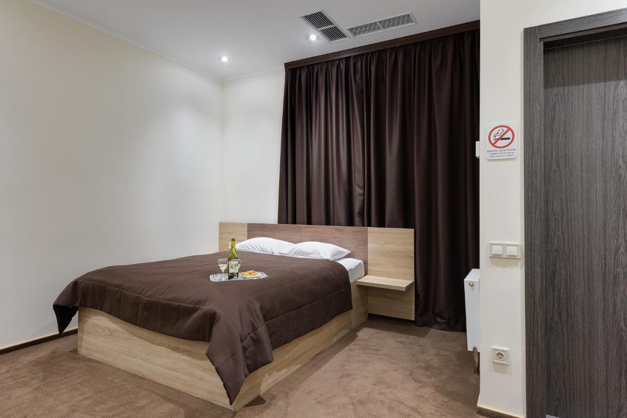 Twin Apart Hotel Kiew Exterior foto