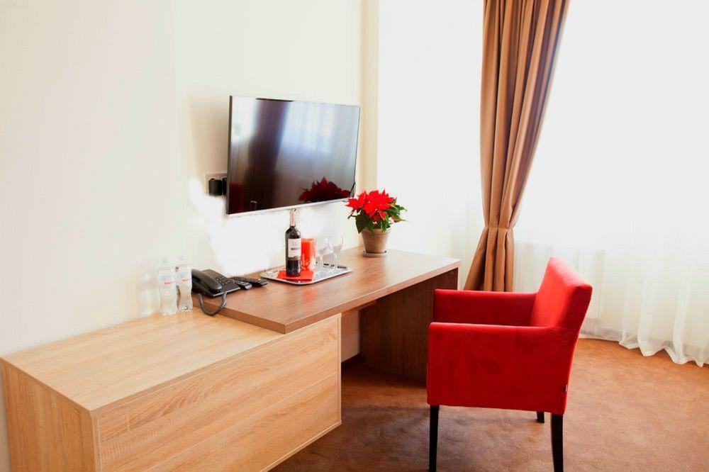 Twin Apart Hotel Kiew Exterior foto