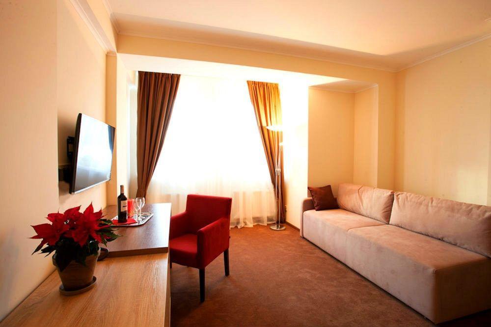 Twin Apart Hotel Kiew Exterior foto