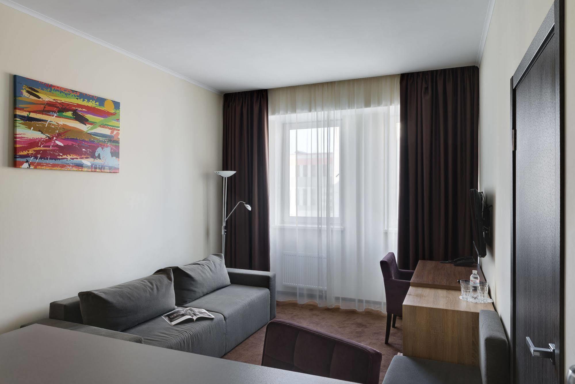 Twin Apart Hotel Kiew Exterior foto