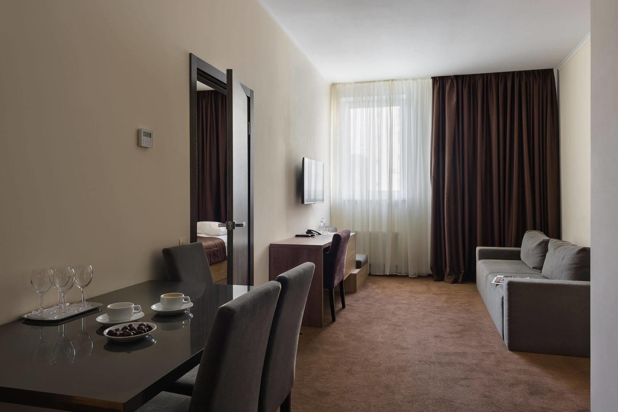 Twin Apart Hotel Kiew Exterior foto