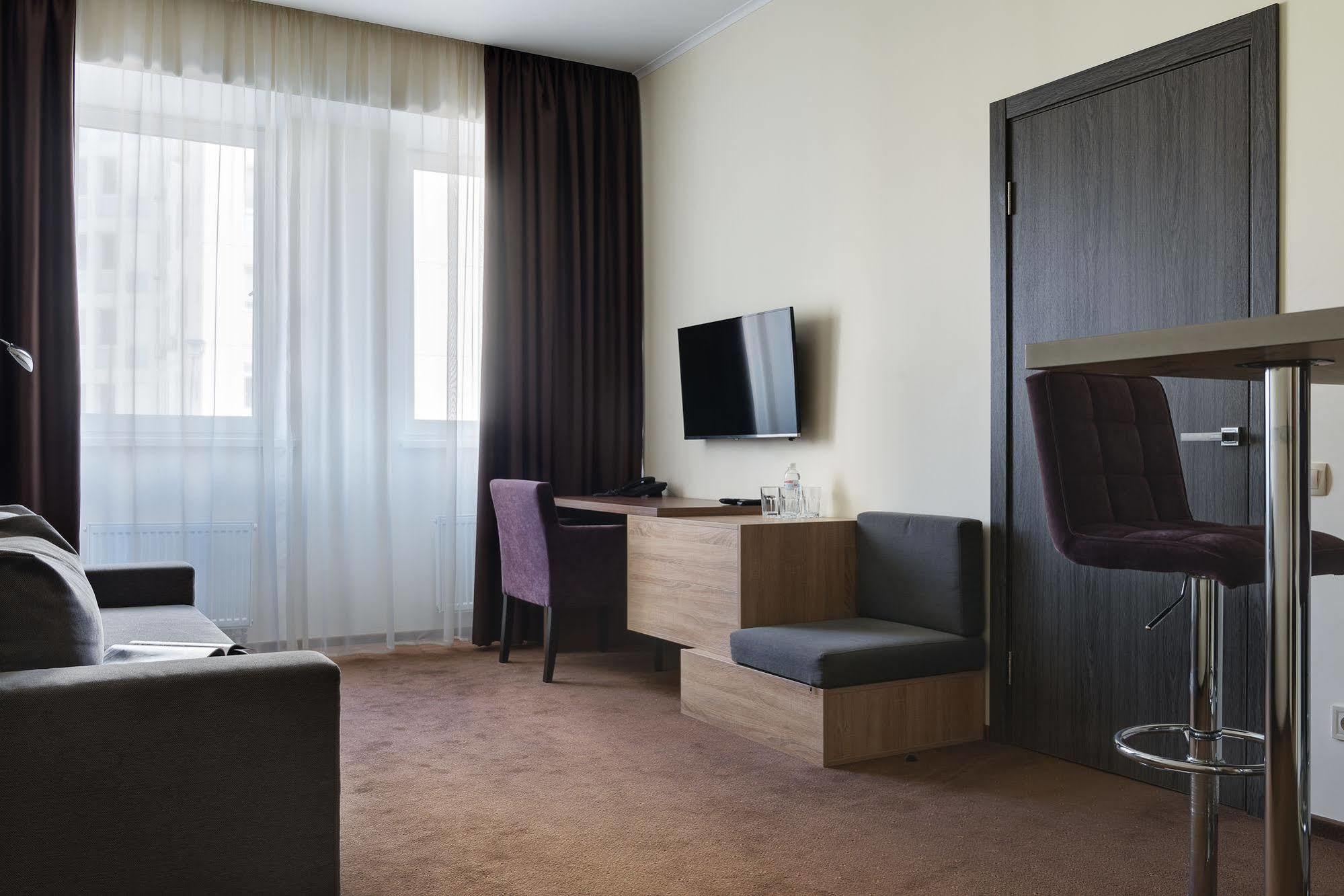 Twin Apart Hotel Kiew Exterior foto
